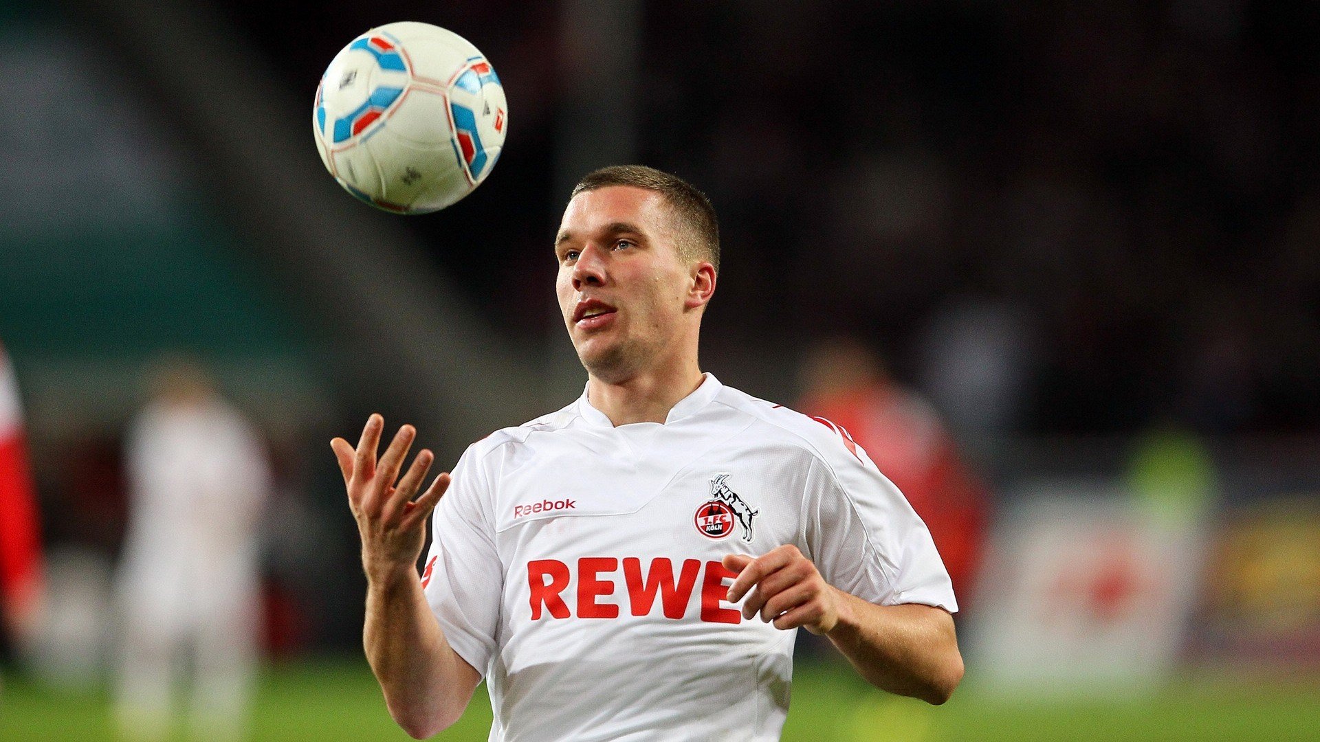 《全球电竞市场份额：亚洲领跑，欧洲紧随其后》，全球电竞产业交易额